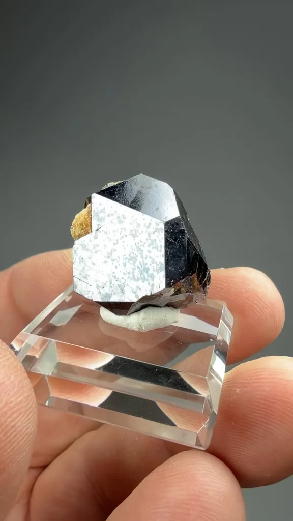 Rutile - image 2
