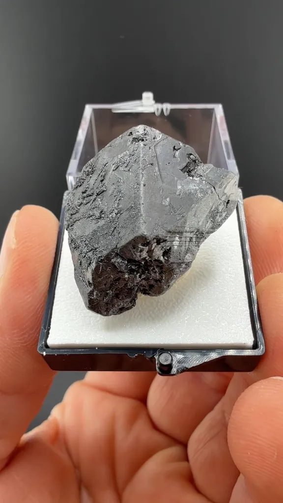 Rutile after Brookite image