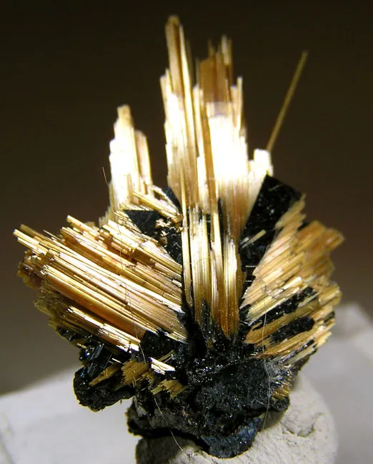Rutile, Hematite image