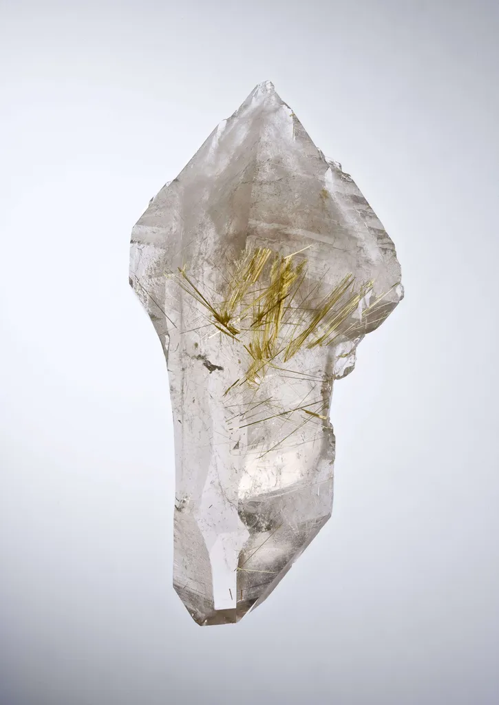 Rutile in Quartz - image 3