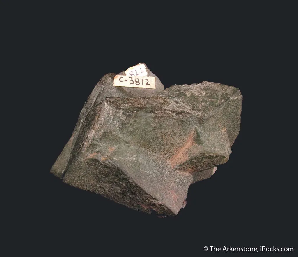 Rutile on Feldspar var. Adularia - image 4