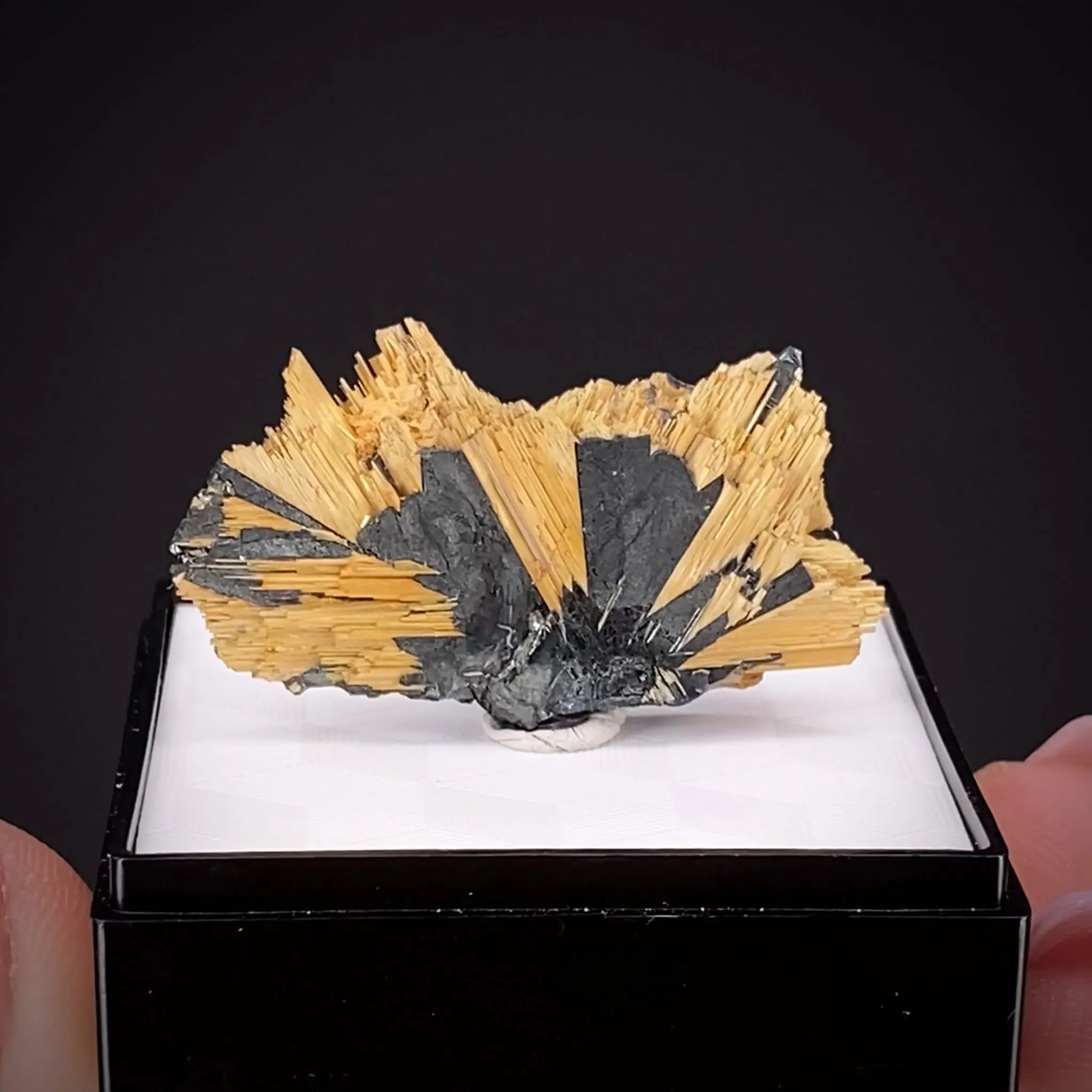 Rutile on Hematite - image 2