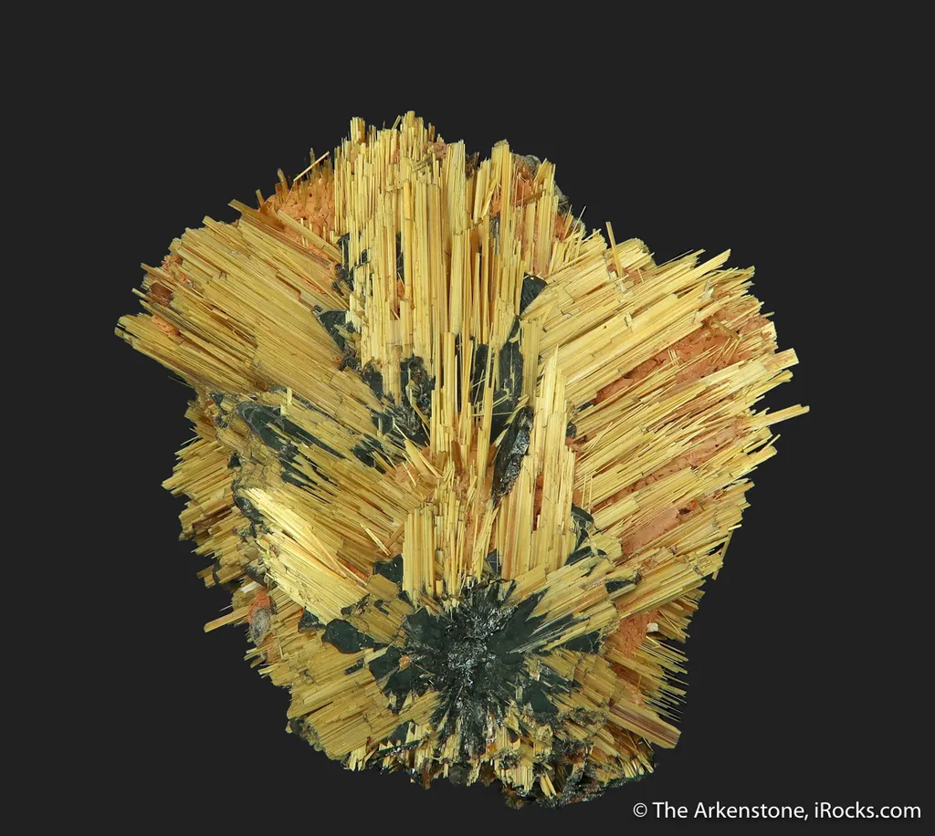 Rutile on Hematite - image 4