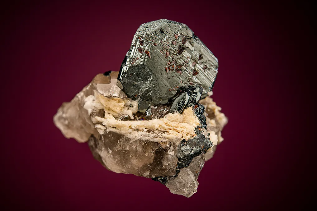 Rutile on Hematite image