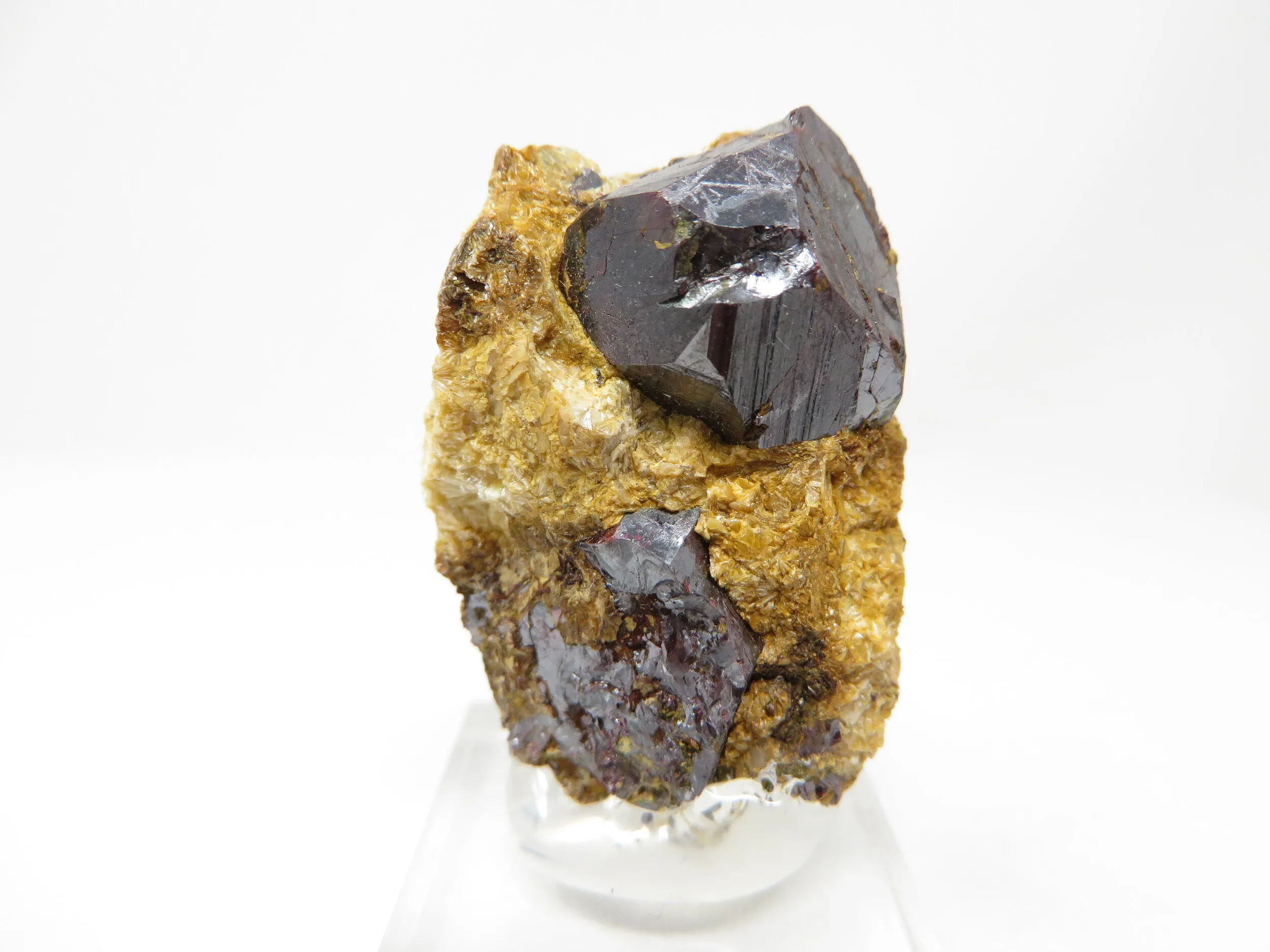 Rutile on Pyrophyllite - image 2