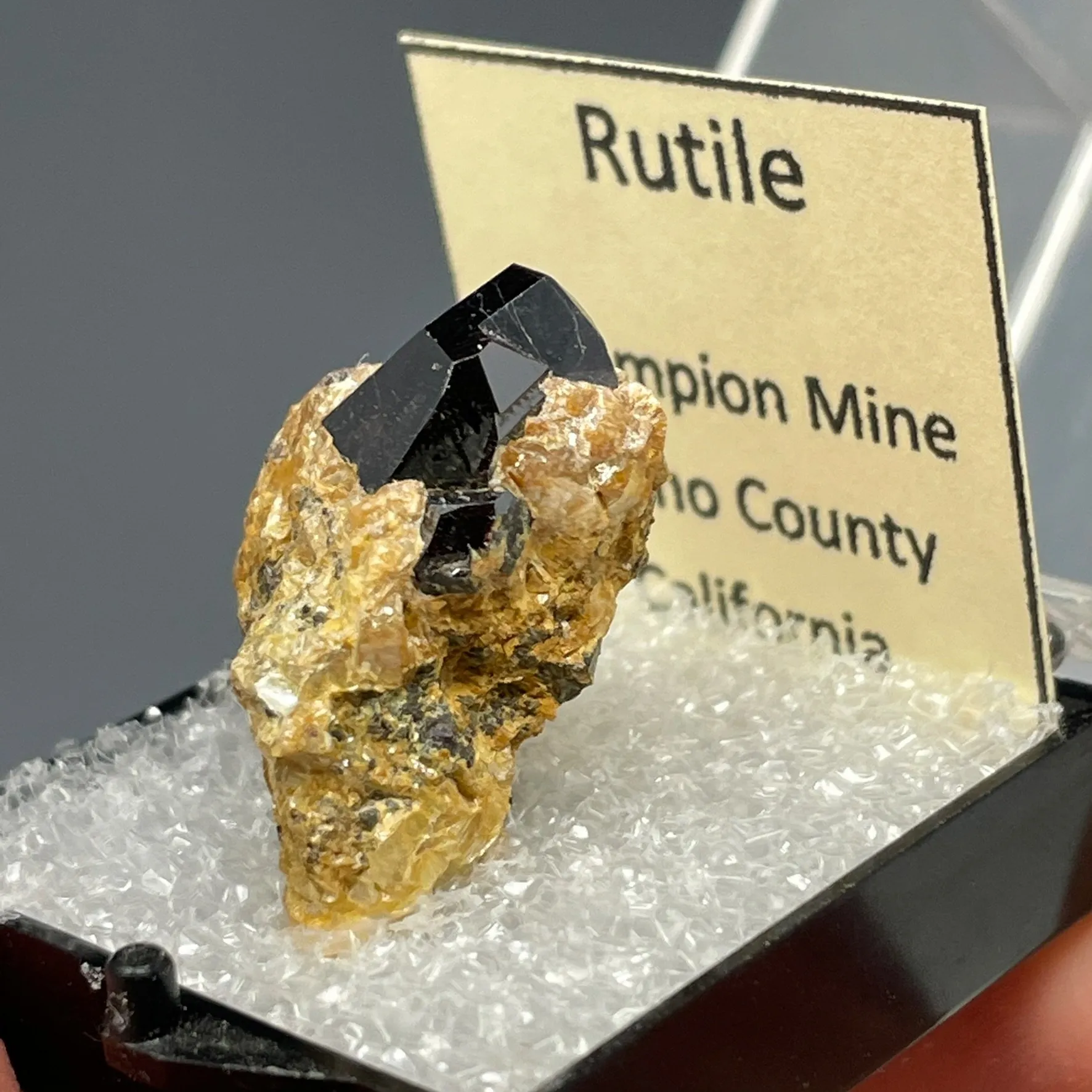 Rutile on Pyrophyllite - image 2