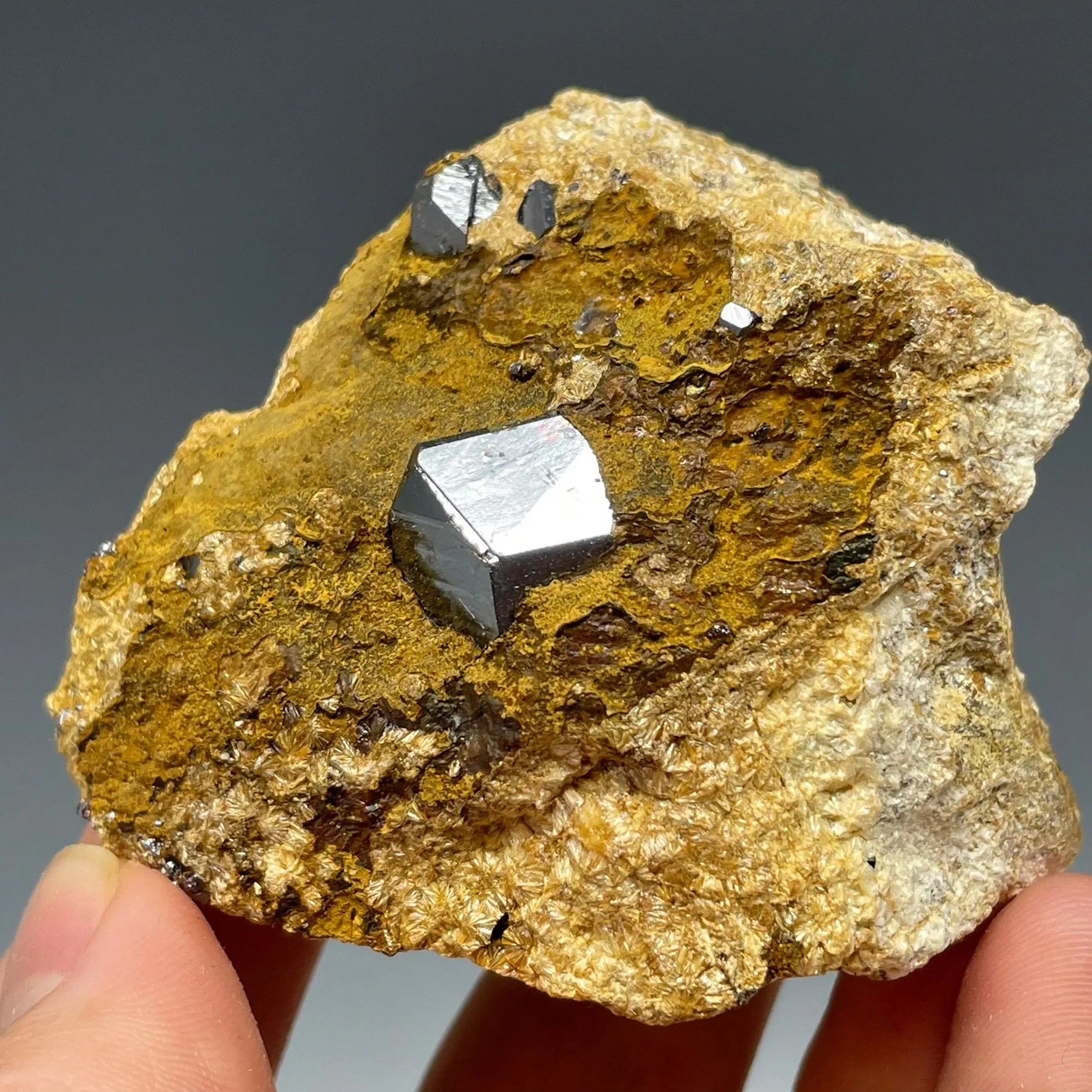 Rutile on Pyrophyllite - image 2