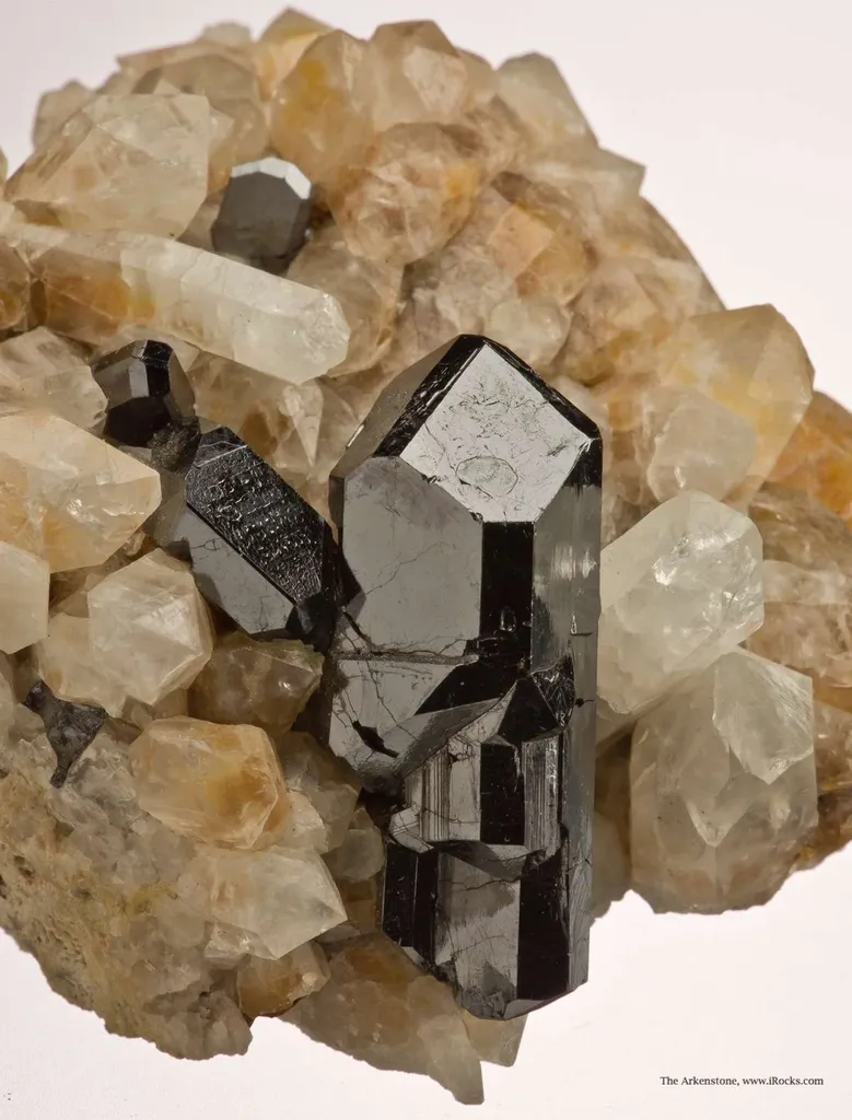 Rutile on Quartz - image 2