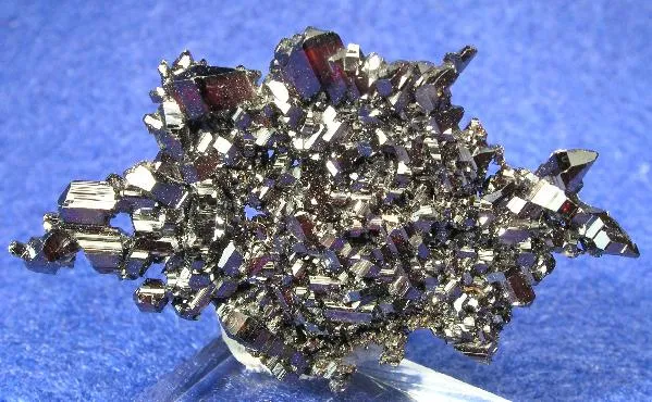 Rutile (Reticulated, Floater Cluster) image