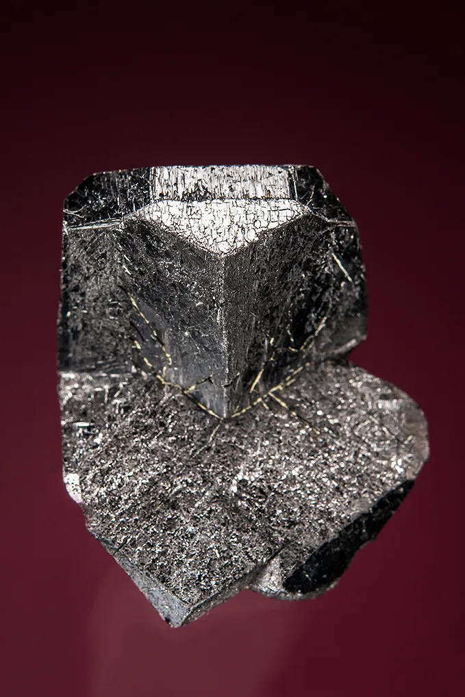 Rutile var. Strüverite image