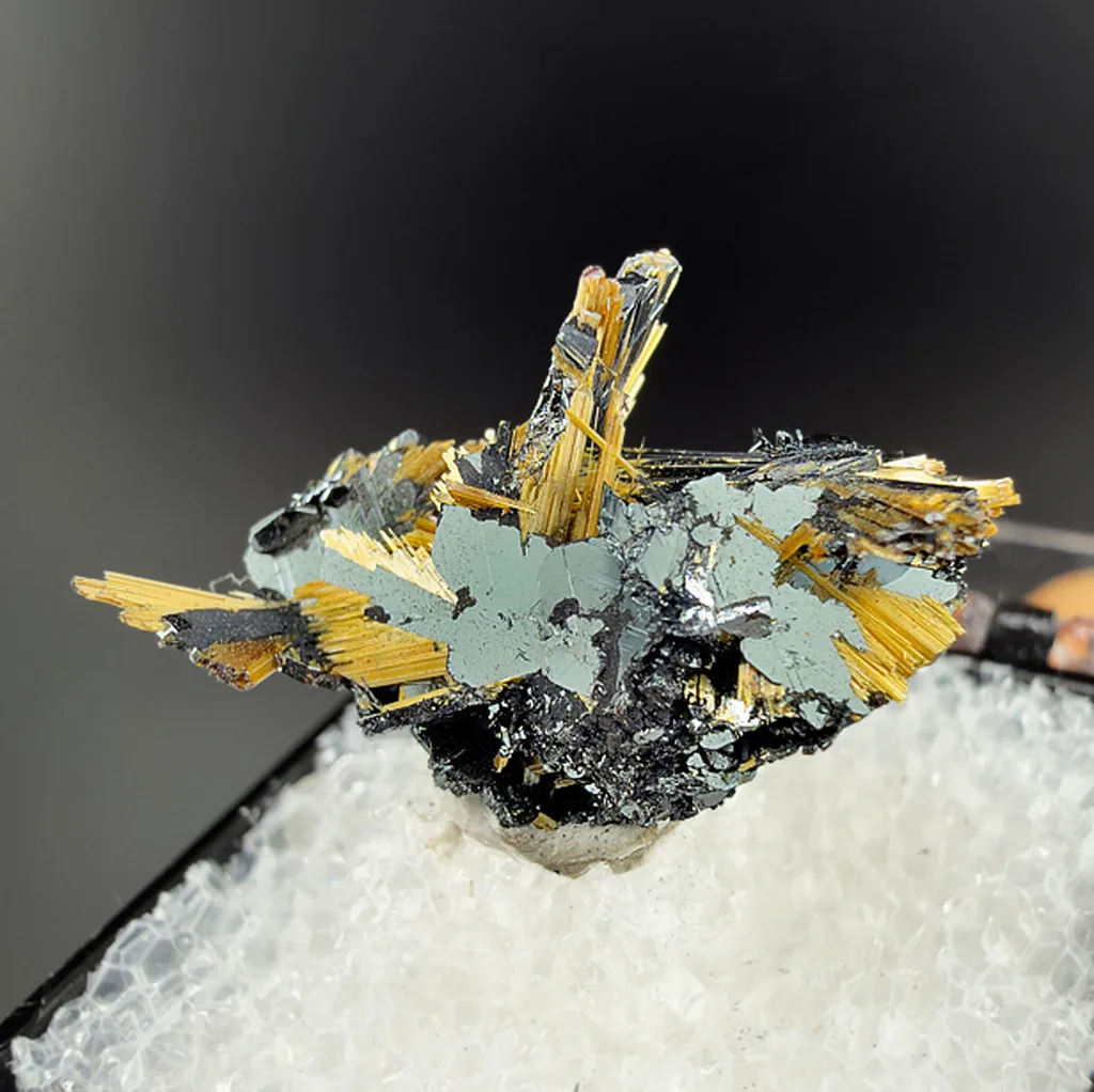 Rutile with Hematite - image 1