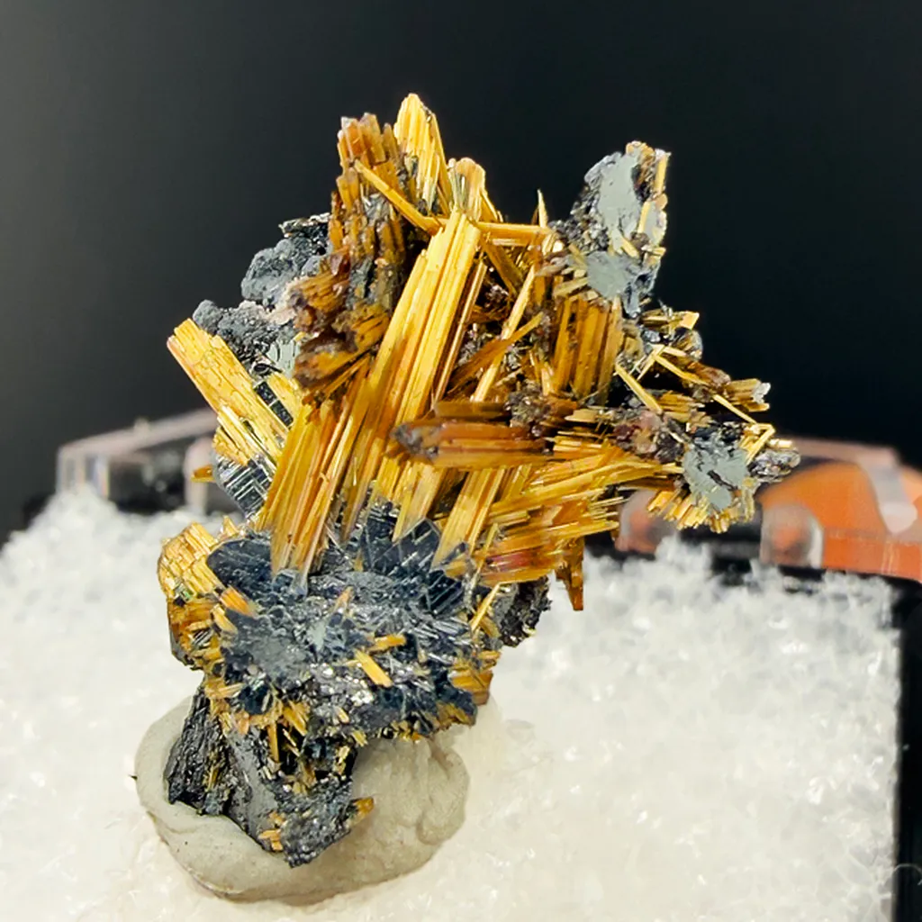 Rutile with Hematite image