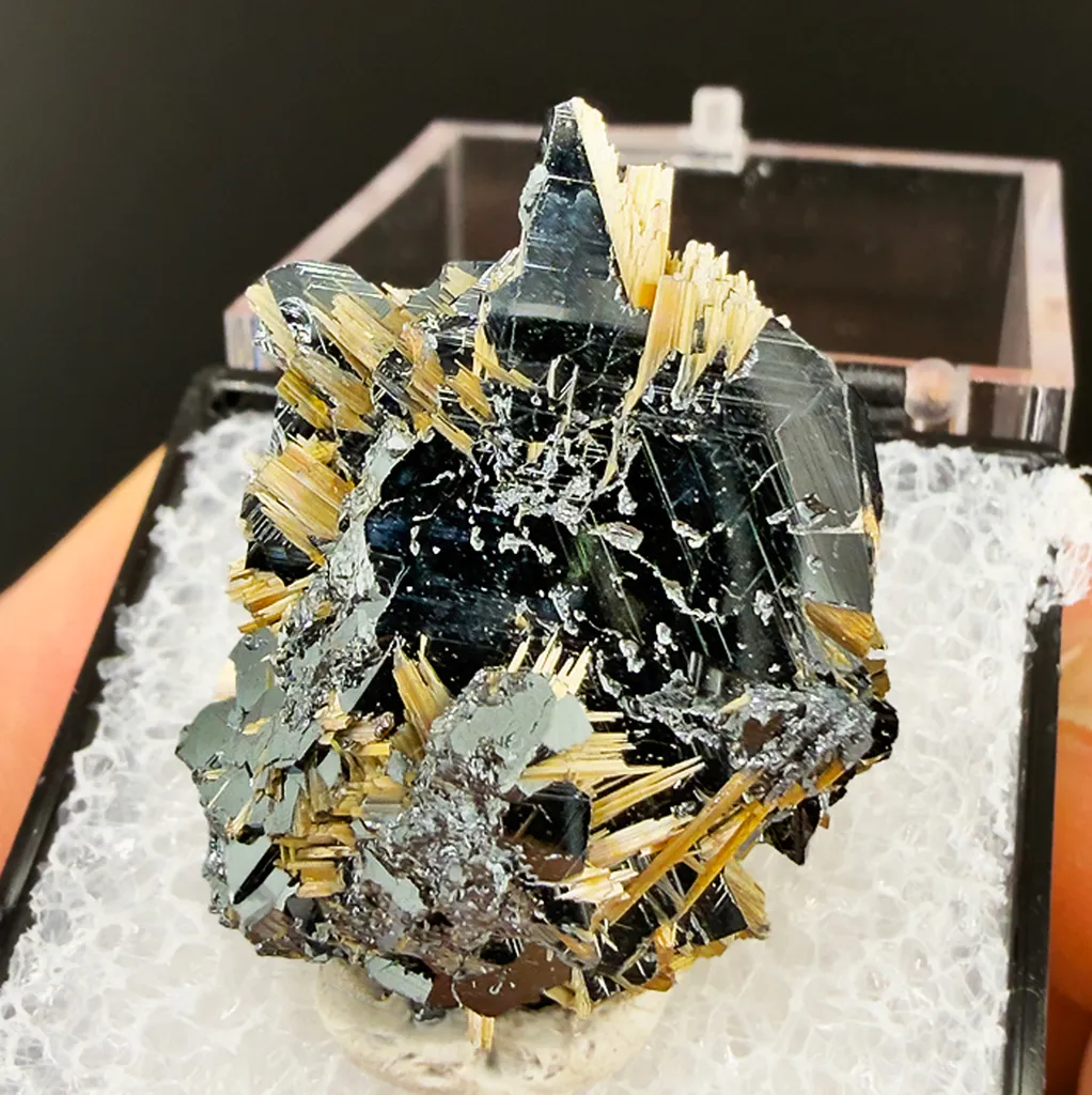 Rutile with Hematite - image 1