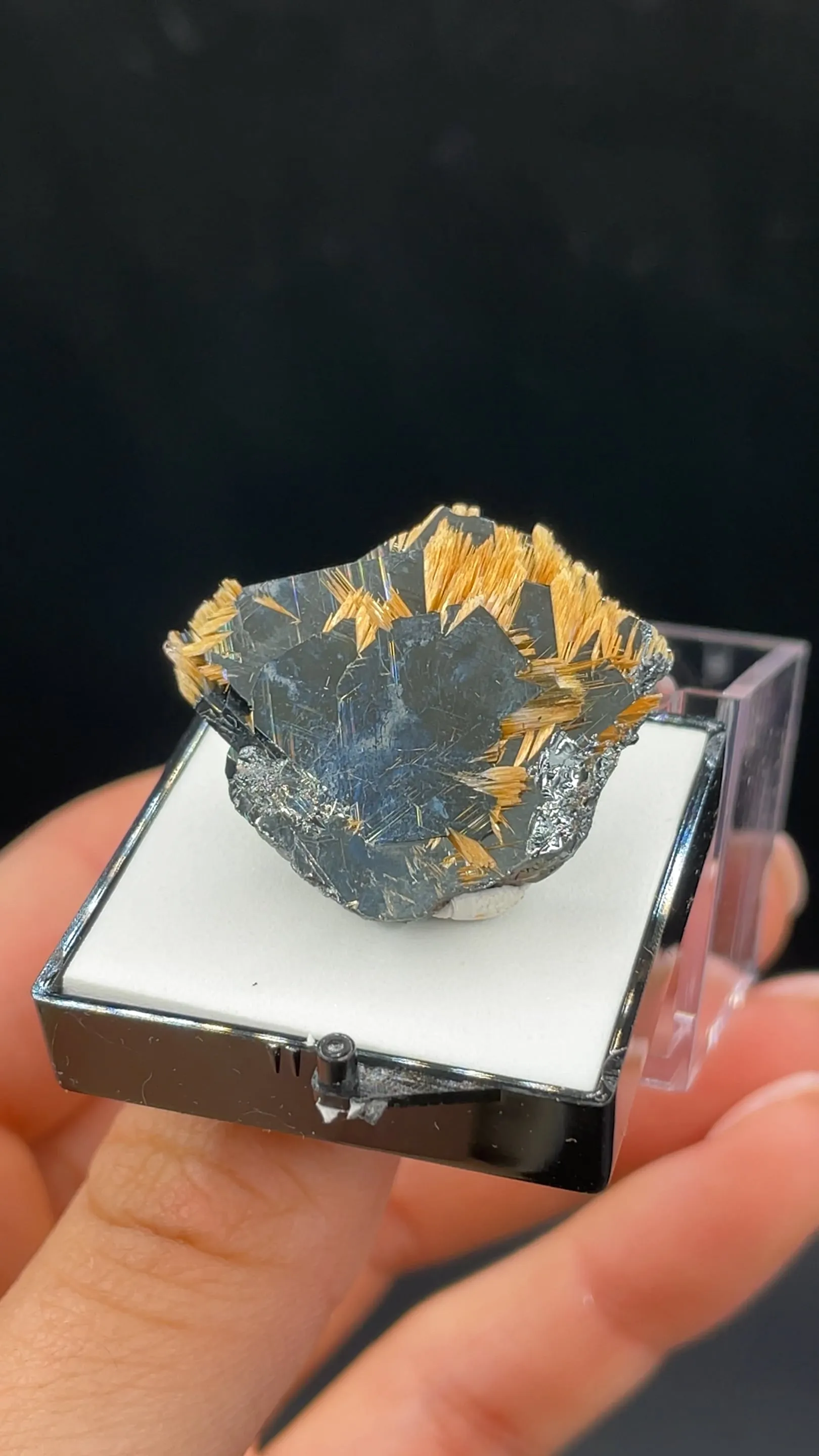 Rutile with Hematite - image 2