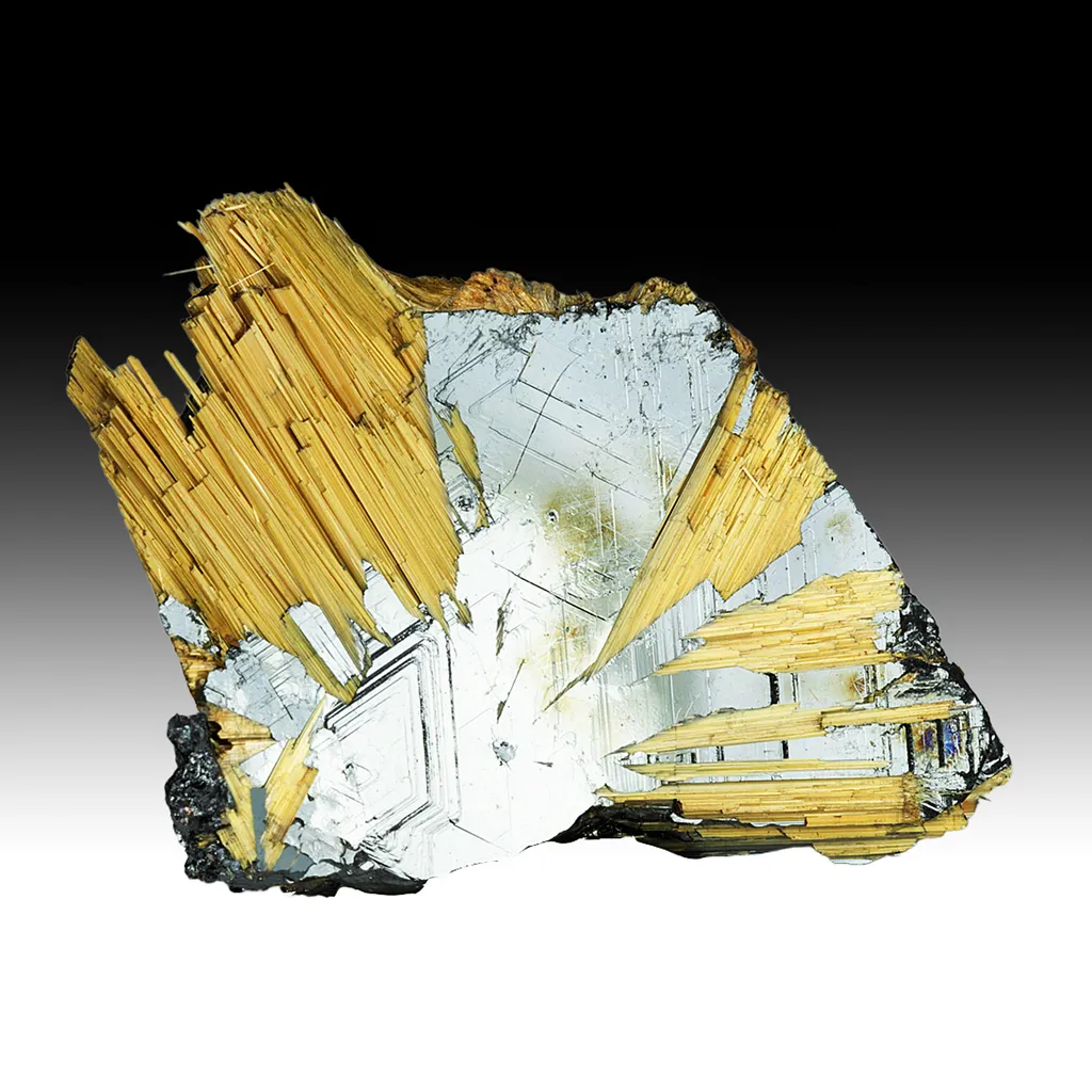 Rutile with Hematite image