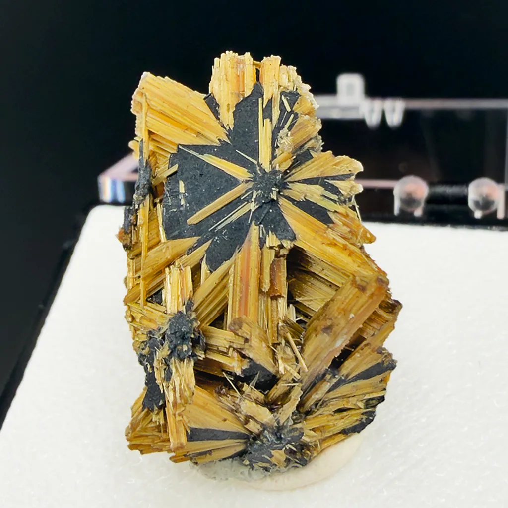 Rutile with Hematite - image 1