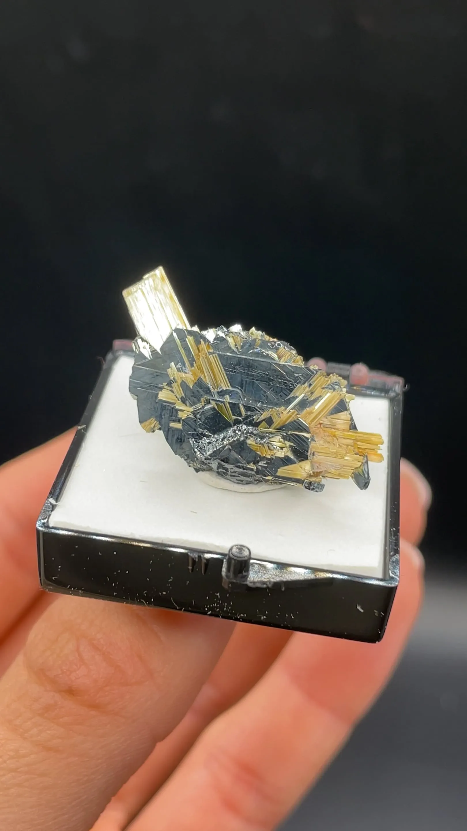 Rutile with Hematite - image 2