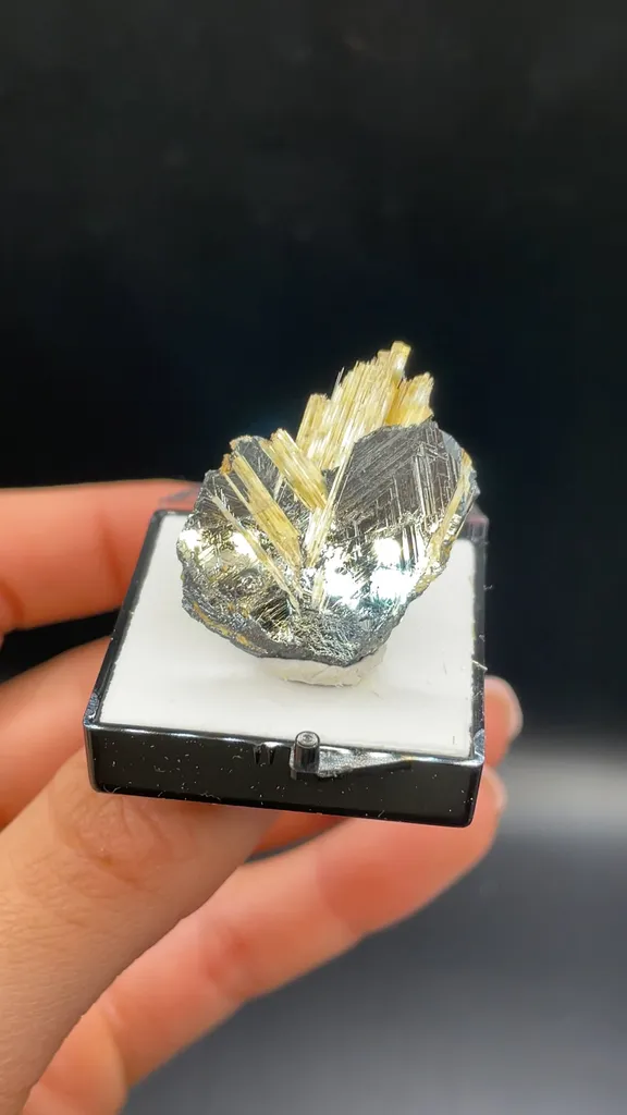 Rutile with Hematite - image 2