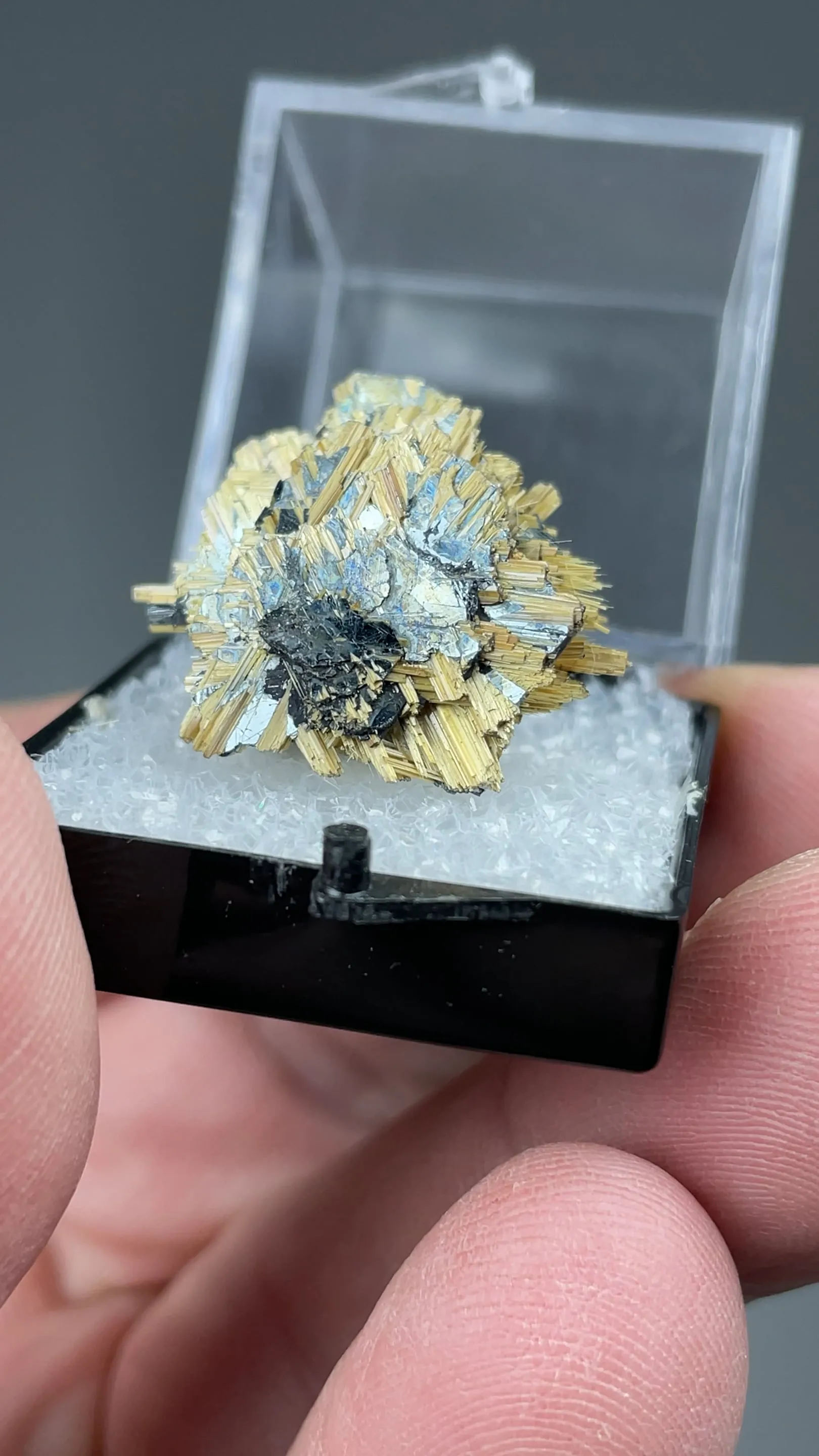 Rutile with Hematite - image 2