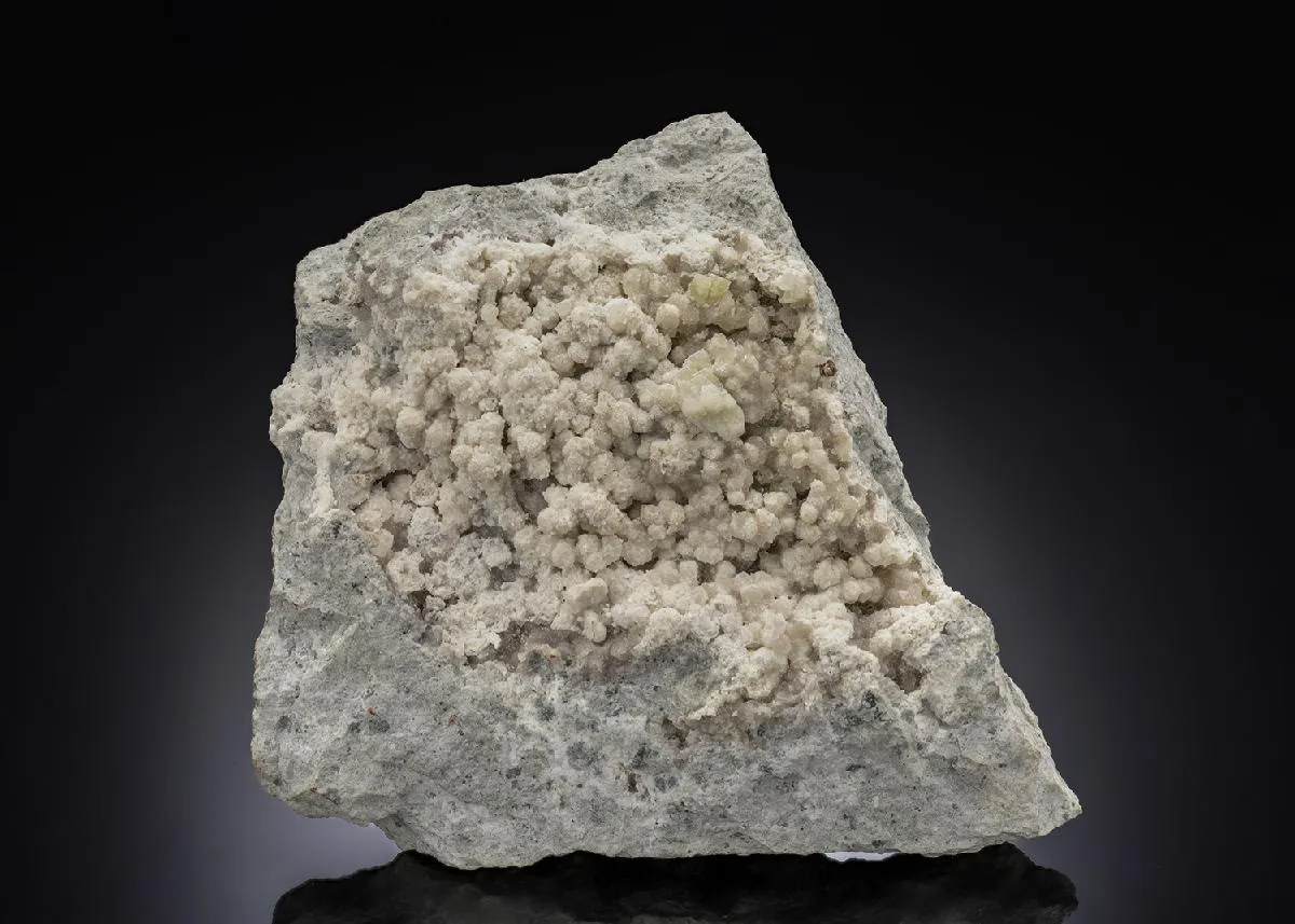 SABINAITE with Weloganite - image 1
