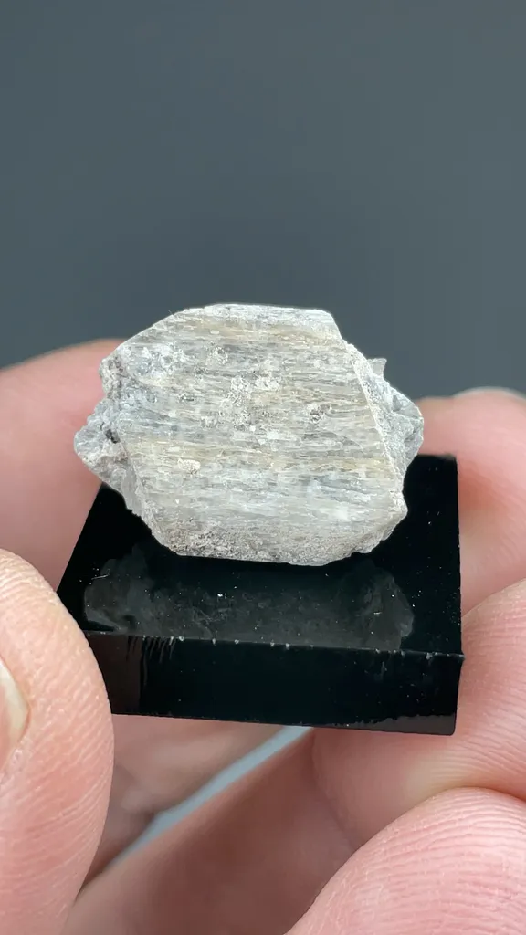 Sanidine - image 2
