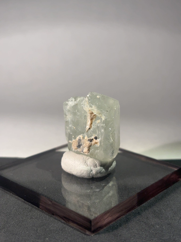 Sanidine - image 4