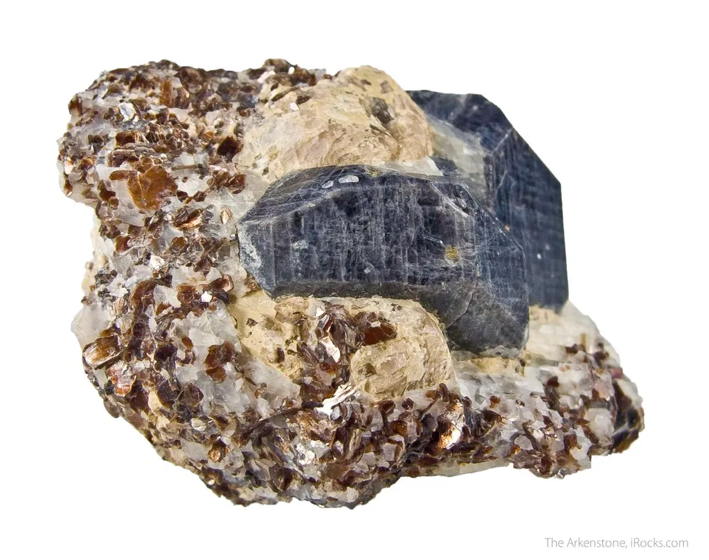 Sapphirine with Phlogopite and Calcite - image 5