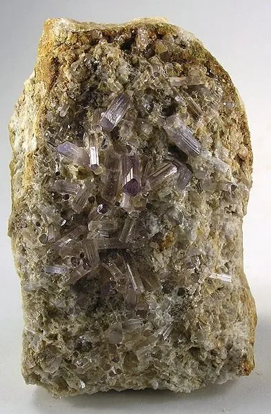 Scapolite image
