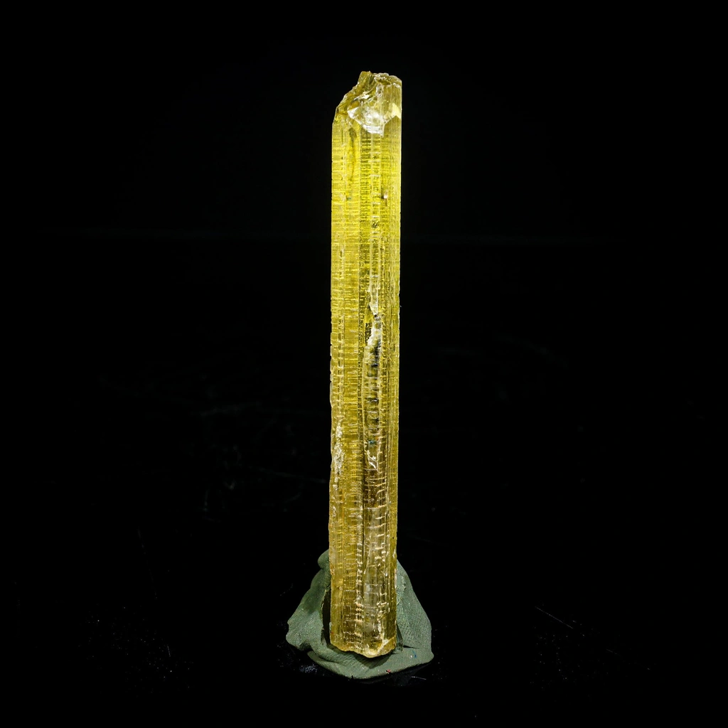 Scapolite - image 3