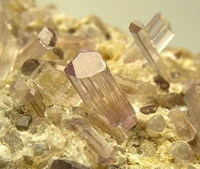 Scapolite - image 2
