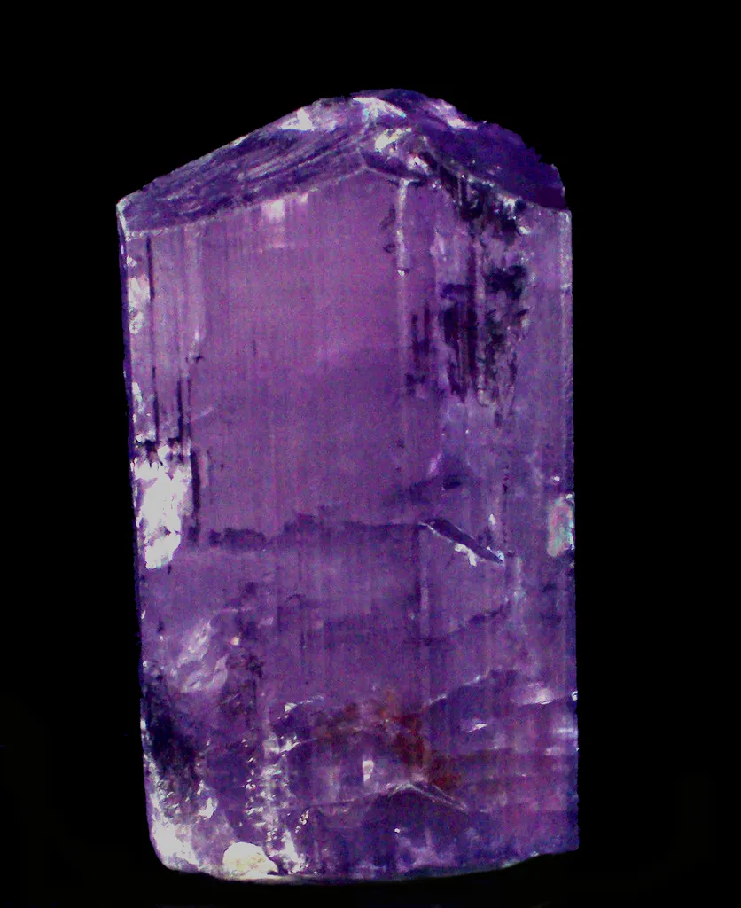 Scapolite, Afghanistan, Kunar, Dara-e-Pech District, Dara-e-Pech pegmatite image