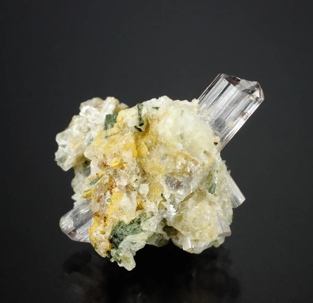 Scapolite image