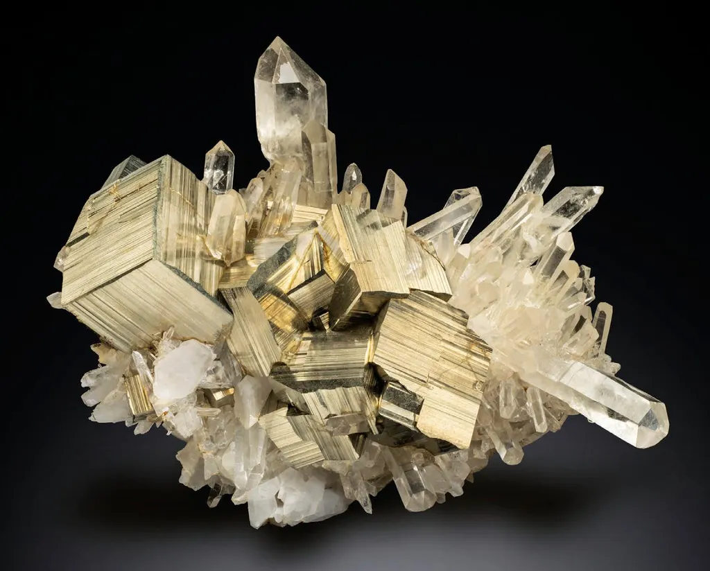Sceptered Quartz, Pyrite image