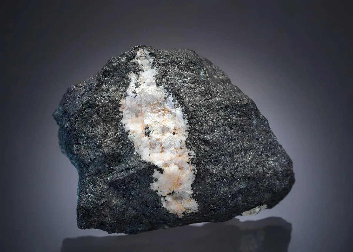 SCHAURTEITE with Dolomite in GERMANITE - image 1