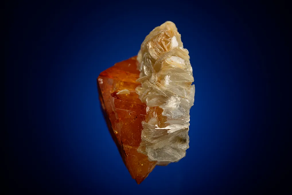 Scheelite - image 4