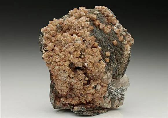 Scheelite image