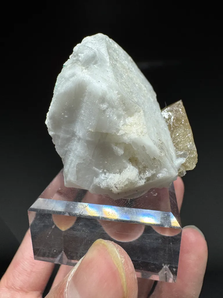 Scheelite - image 7