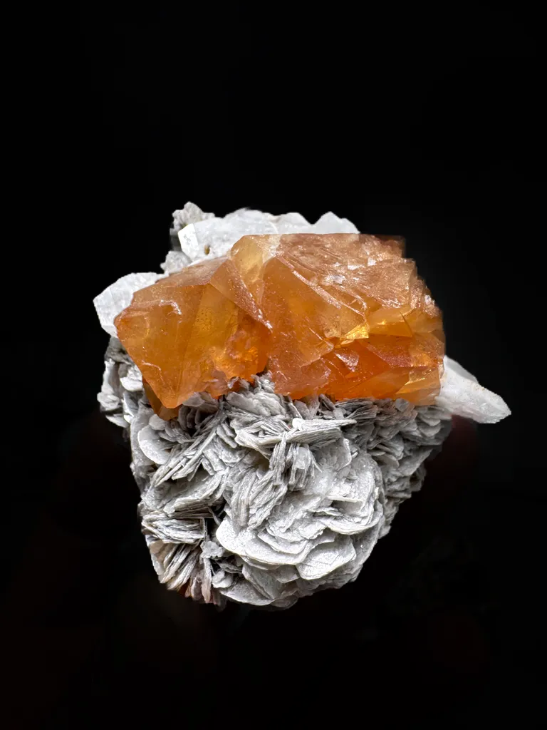 Scheelite - image 2