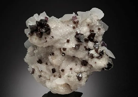 Scheelite image