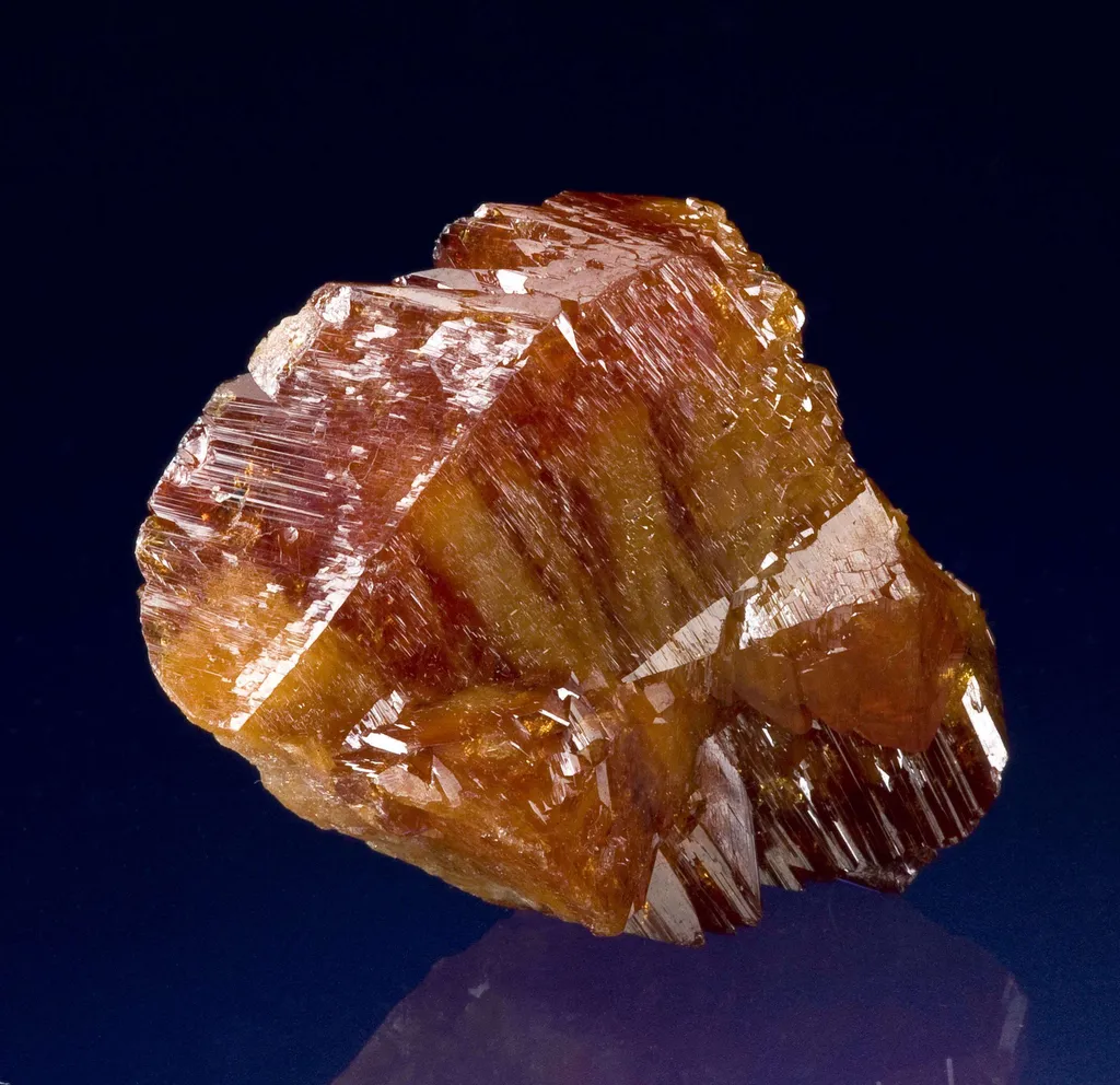 Scheelite image