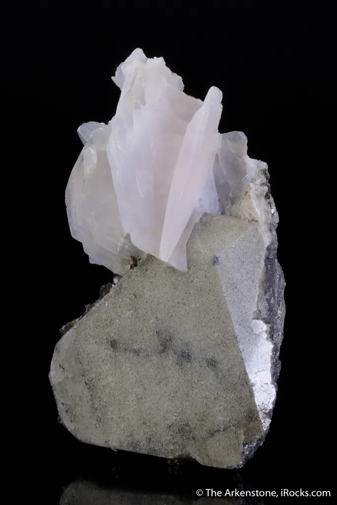 Scheelite and Calcite, Arsenopyrite, Molybdenum - image 3