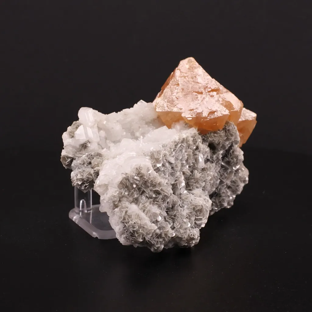 Scheelite - image 2