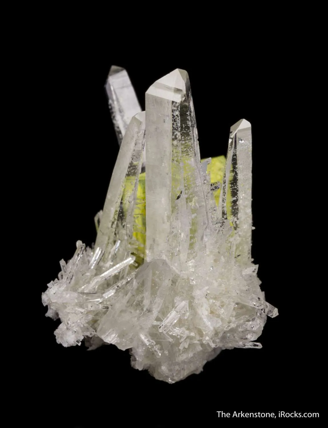 Scheelite coated by Stolzite - image 4