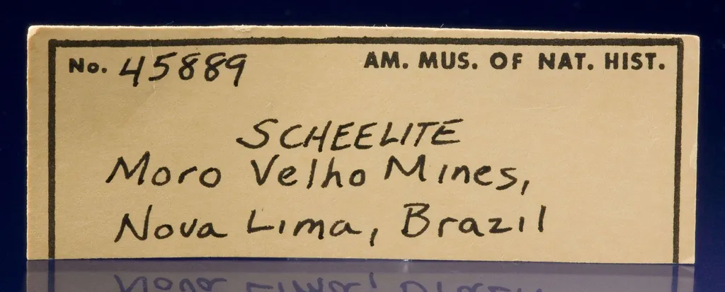 Scheelite - image 5