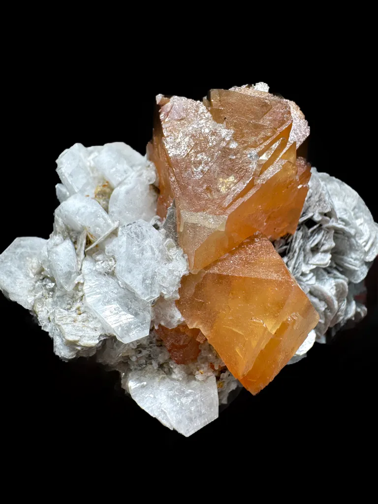 Scheelite - image 8