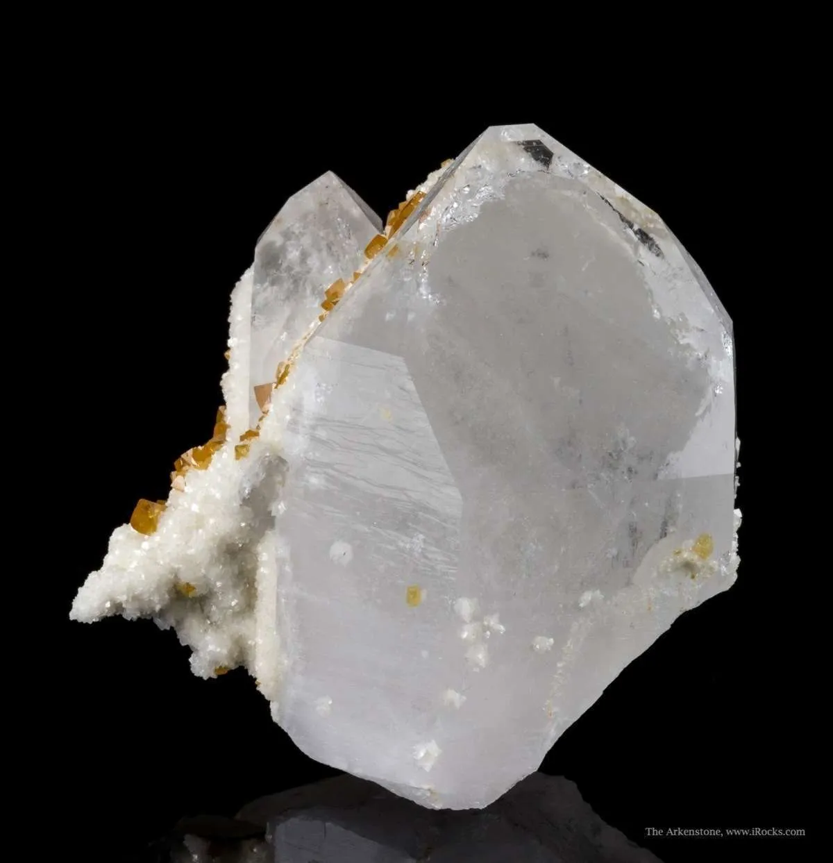 Scheelite, Dolomite, Quartz - image 4