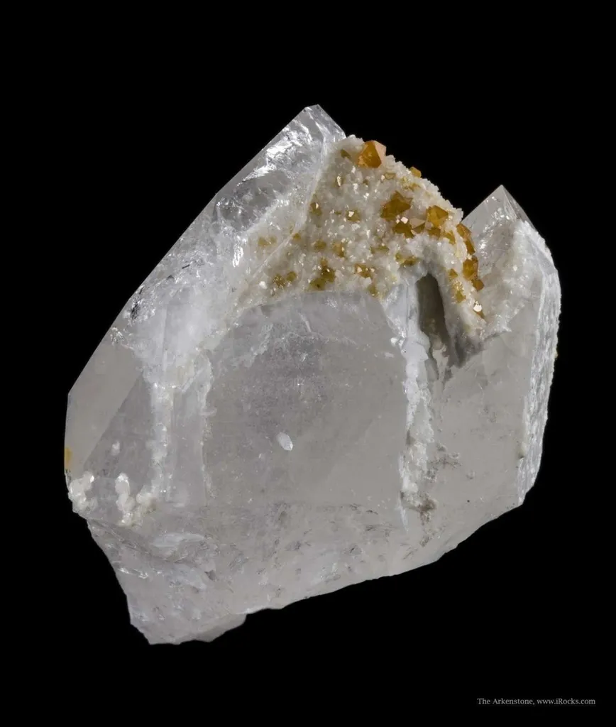 Scheelite, Dolomite, Quartz - image 5