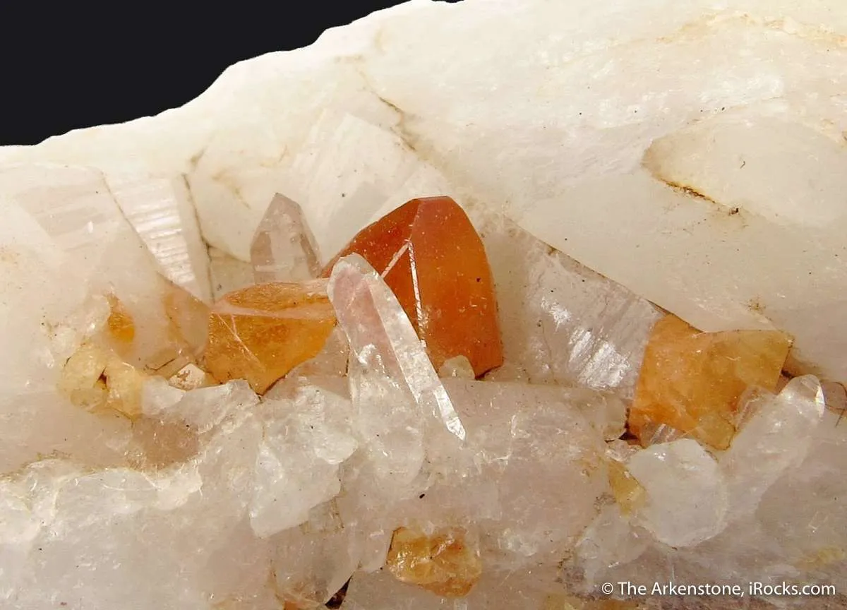 Scheelite (fl) with Quartz - image 1