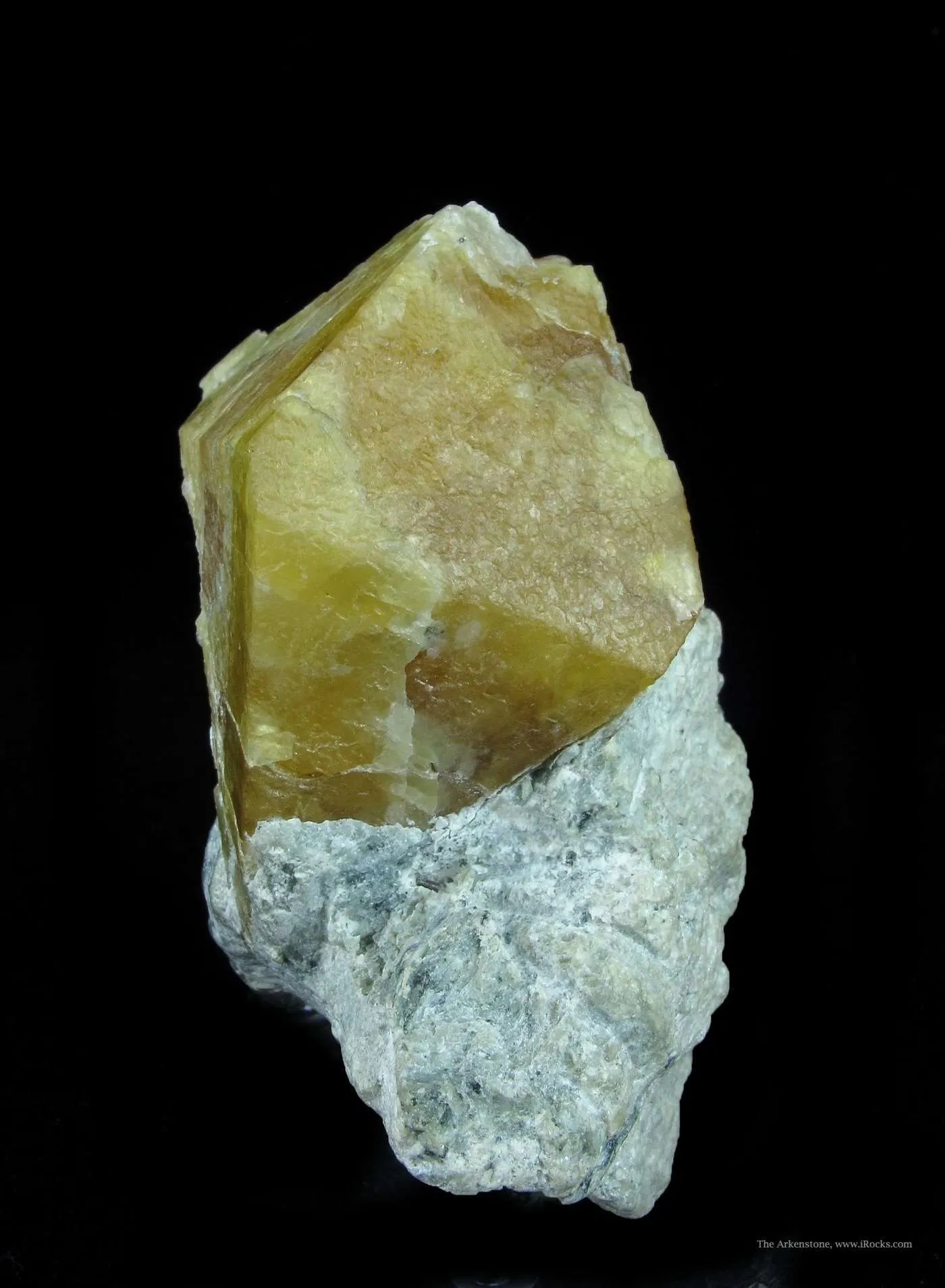 Scheelite (Fluorescent) - image 3