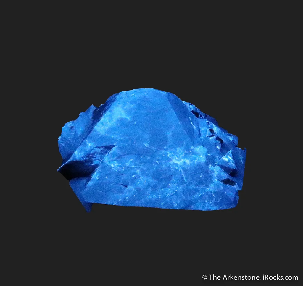 Scheelite (fluorescent) - image 8
